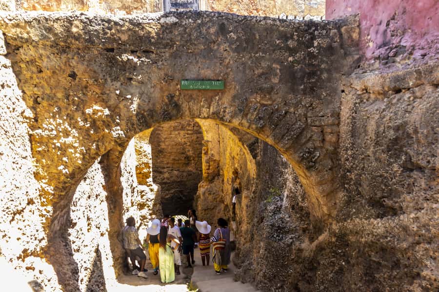 Mombasa City Tour: Fort Jesus Museum, Old Town & Haller Park - Walking through Mombasa Old Town