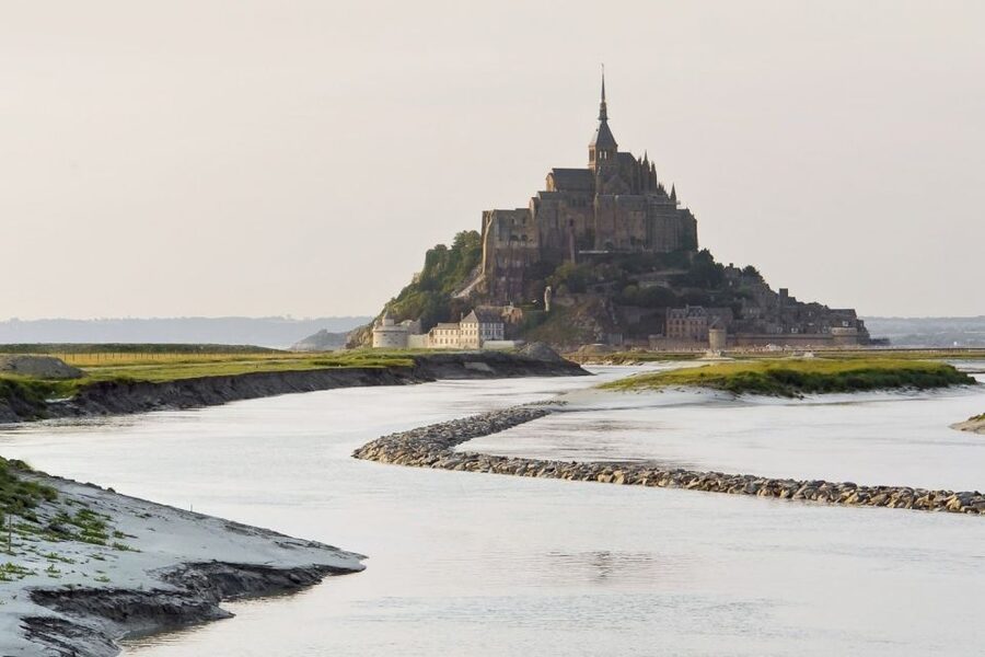 Mont Saint-Michel & Chateaux Country 3-Day Tour from Paris - Why this three-day route works
