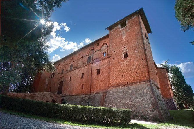 Montalcino: Brunello Wine Tasting & Lunch in a Tuscan Castle - Touring a castle with working winery connections