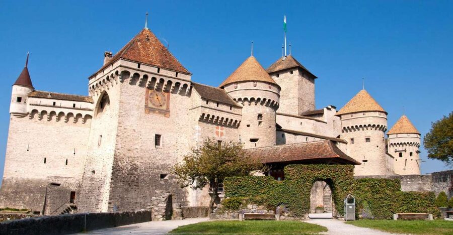 Montreux: Chateau Chillon Entrance Ticket - Why Château Chillon Is Worth Your Time