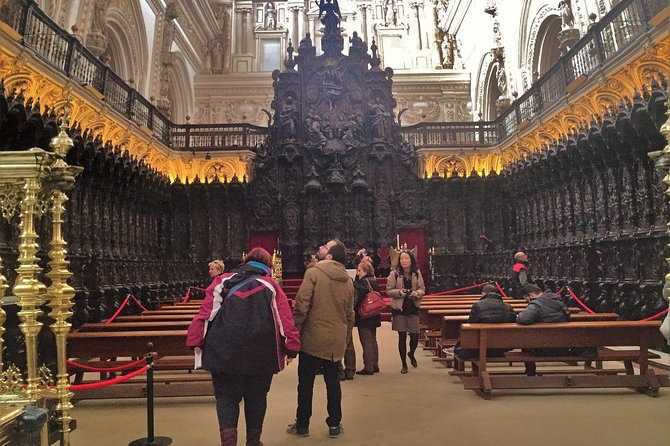 Mosque-Cathedral, Alcazar & Jewish Quarter with Tickets - Headsets, crowds, and group size