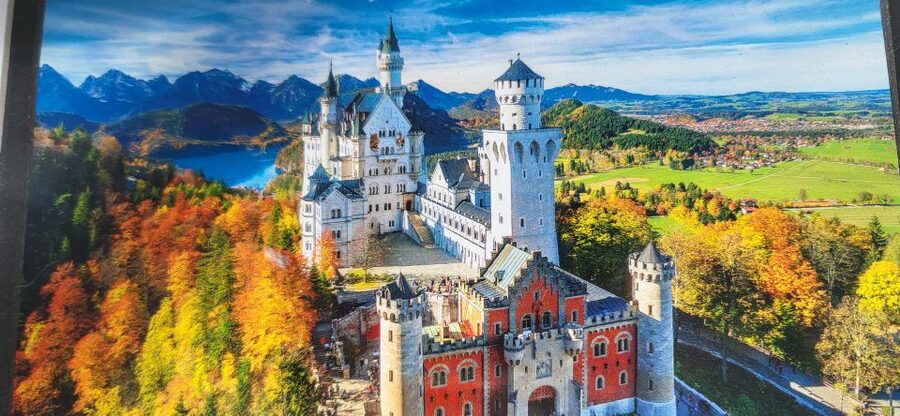 Munich: Half-Day Skip-the-Line Neuschwanstein Castle Tour - Meeting your guide at Munich Central Station