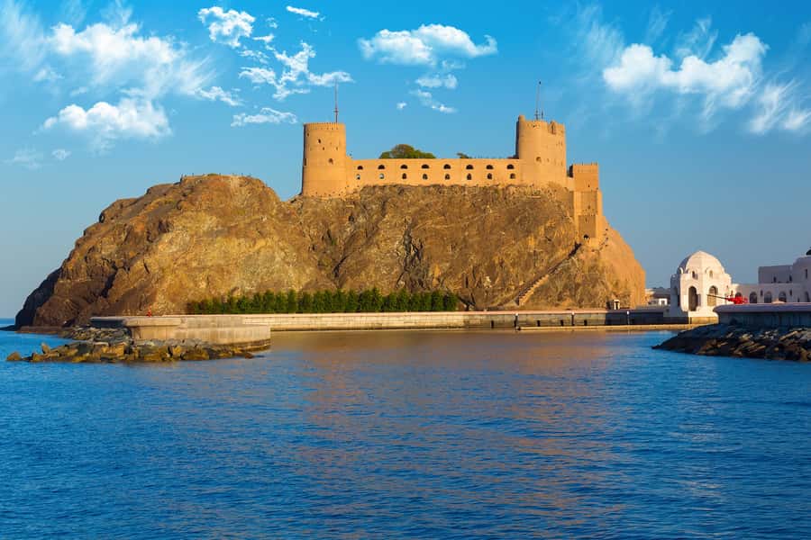 Muscat: City Tour of Grand Mosque, Old Souqs, Museum, & Fort - Why this private Muscat tour works well