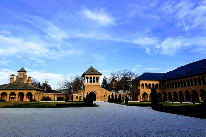 Mystical Monasteries, Dracula's Tomb and Mogosoaia Lake Palace - Private Tour - Is $132.03 per person a fair price?