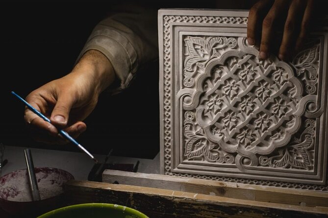 Nasrid Crafts: Only plasterwork workshop in the Alhambra - Arriving at Artesanía Nazarí in Cenes de la Vega
