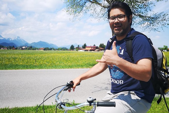 Neuschwanstein Castle by Bus Incl. Bike Ride or Hohenschwangau - Hohenschwangau as an alternative to cycling
