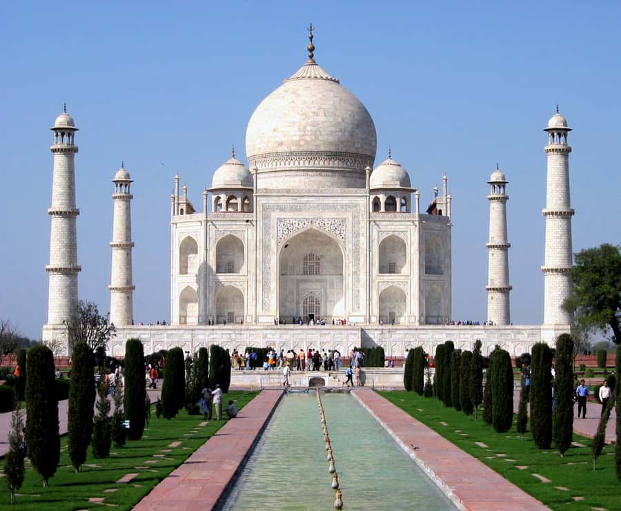 New Delhi: Premier Taj Mahal, Agra Fort & Baby Taj Tour - The Delhi to Agra drive shapes the whole day