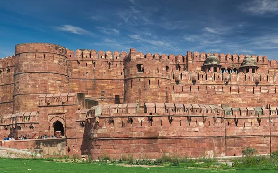New Delhi: Premier Taj Mahal, Agra Fort & Baby Taj Tour - What lunch and the artisan stop really add