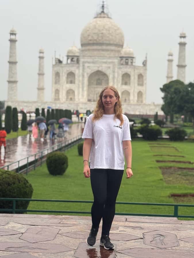 New Delhi: Premier Taj Mahal, Agra Fort & Baby Taj Tour - Private guiding makes a difference at the monuments