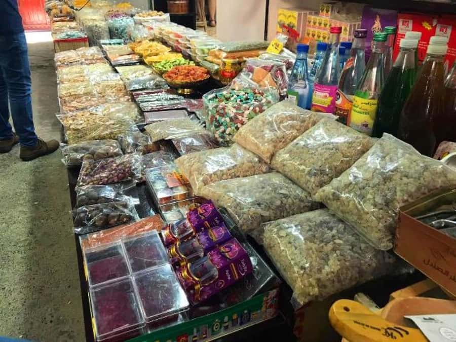 Nizwa Market, Nizwa Fort, Misfat Al Abriyeen, Jabal Shams - The private guide makes the long day easier