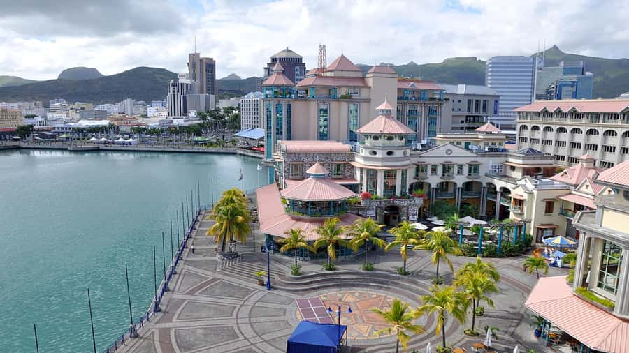 North Tour: Port Louis, Caudan, Citadelle, Botanical Garden - Lunch, shopping, and the true cost