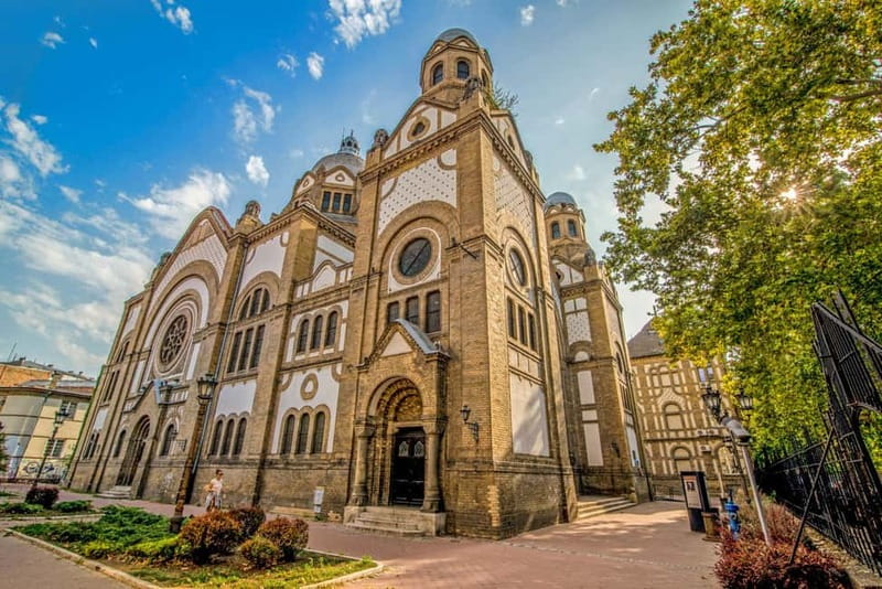 Novi Sad: Walking Tour city center and Petrovaradin Fortress - Novi Sad in one walk, from city square to fortress