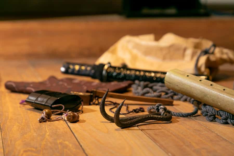 Odawara: Guided Ninja & Samurai Tour of Odawara Castle - Authentic armor and swords at the Samurai Museum