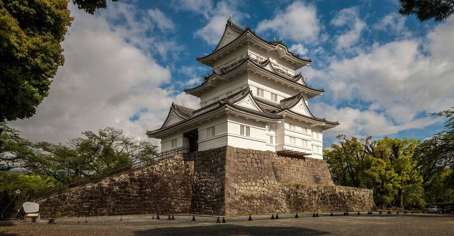 Odawara: Odawara Castle Tenshukaku Entrance Ticket - Entering Odawara Castle’s Main Keep