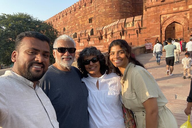 Official Tour Guide For Sunrise Taj Mahal and Agra Fort Tour - An hour in Agra’s local market