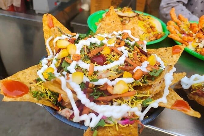 Old Bangalore Historical Walk thro Palace, Temples, Fort & Market - KR Market turns history into a street-level experience