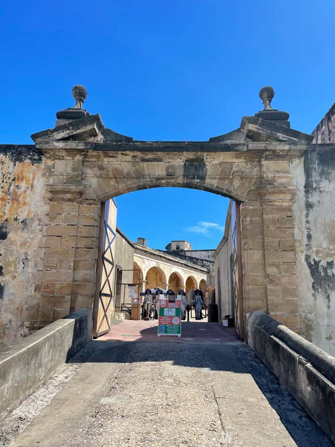 Old San Juan: San Cristobal Castle and Old Town Walking Tour - Why San Cristóbal makes this more than a city stroll