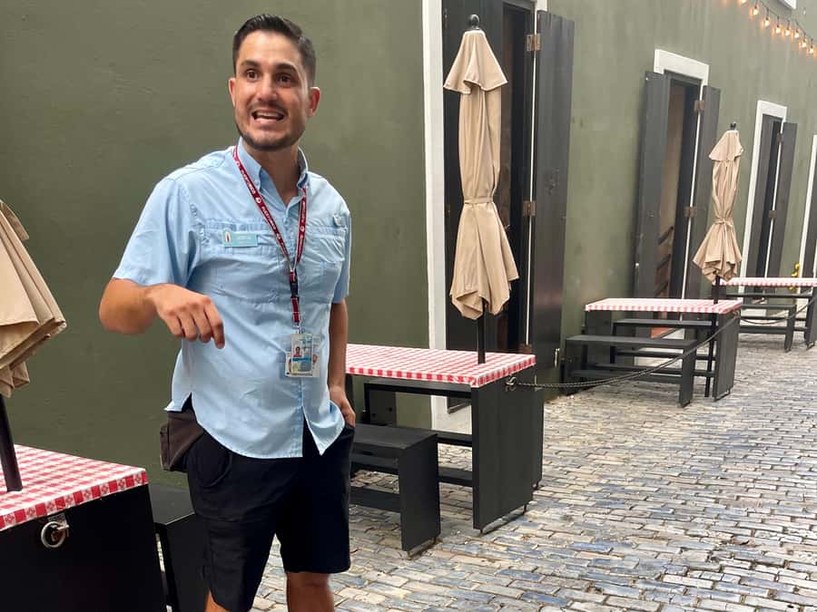 Old San Juan: San Cristobal Castle and Old Town Walking Tour - Heat, hills, and what to carry
