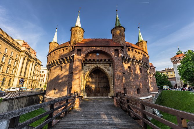 Old Town Krakow & Wawel Castle Walking Tour - St Florian’s Gate and the Royal Road
