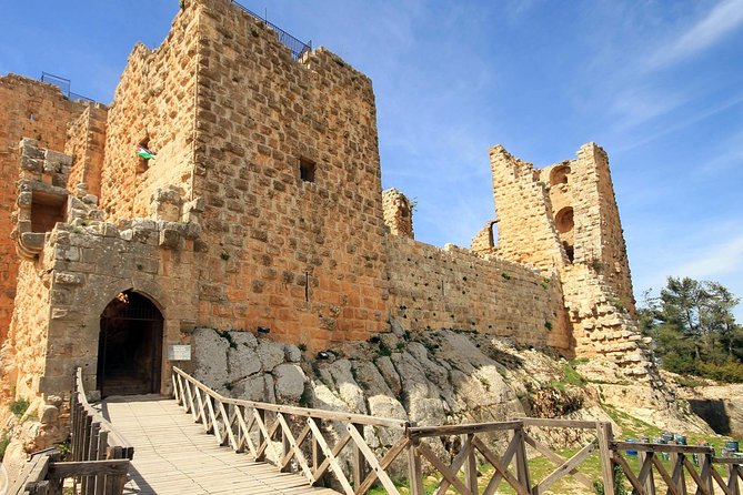 One Day Trip to Jerash & Ajloun Castle - Walking into Jerash through Hadrian’s Arch