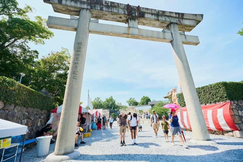 Osaka: Castle History Walking Tour / Castle Tower Admission - Hokoku Shrine and the Toyotomi story