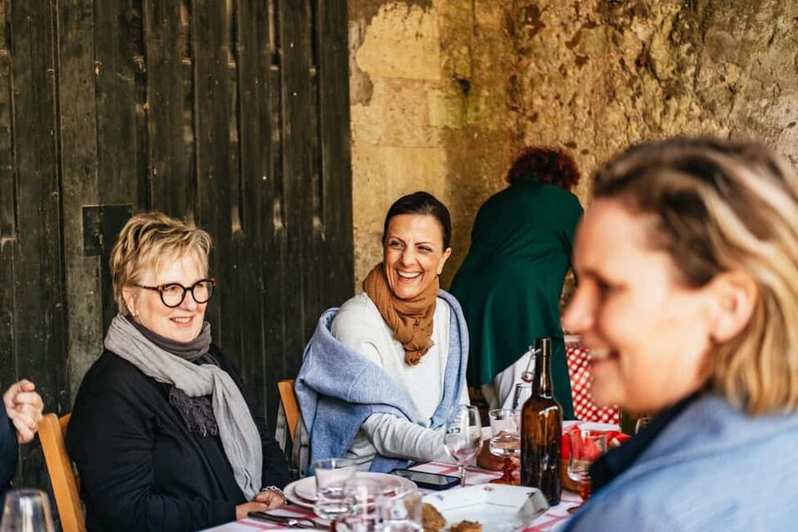 Paris: Loire Valley Chambord Castle, Wine Tasting & Lunch - Who will get the most from this tour