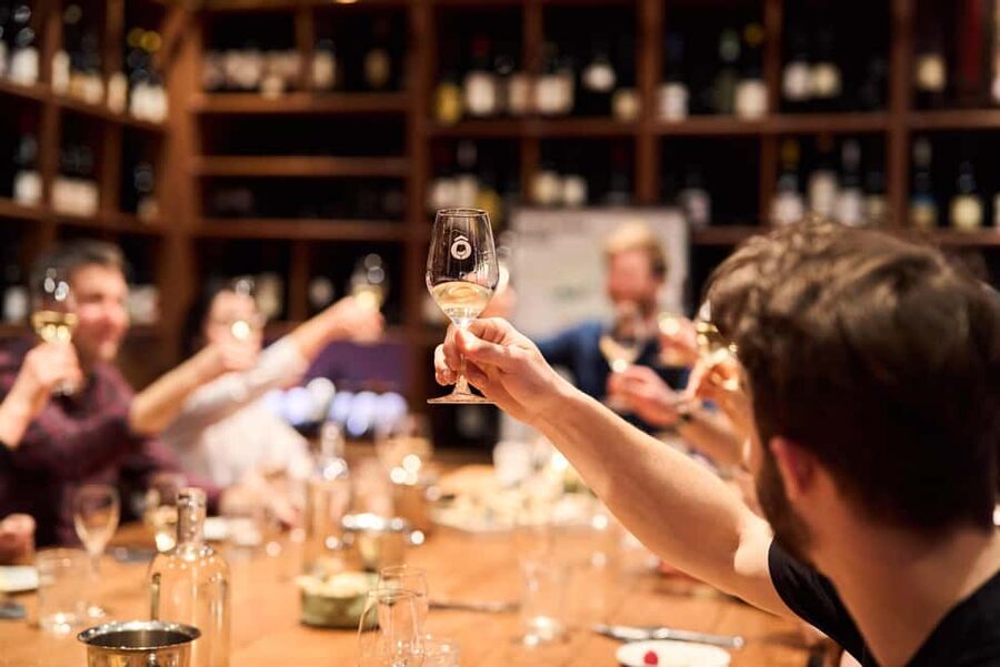 Paris: O Chateau's Wine Tasting Dinner - A wine dinner three minutes from the Louvre