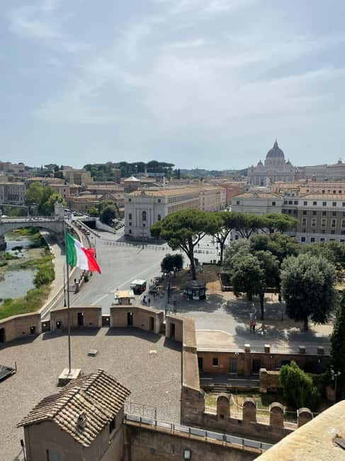 Passetto di Borgo Guided Tour & Castel Sant'Angelo Ticket - Walking the historic escape route