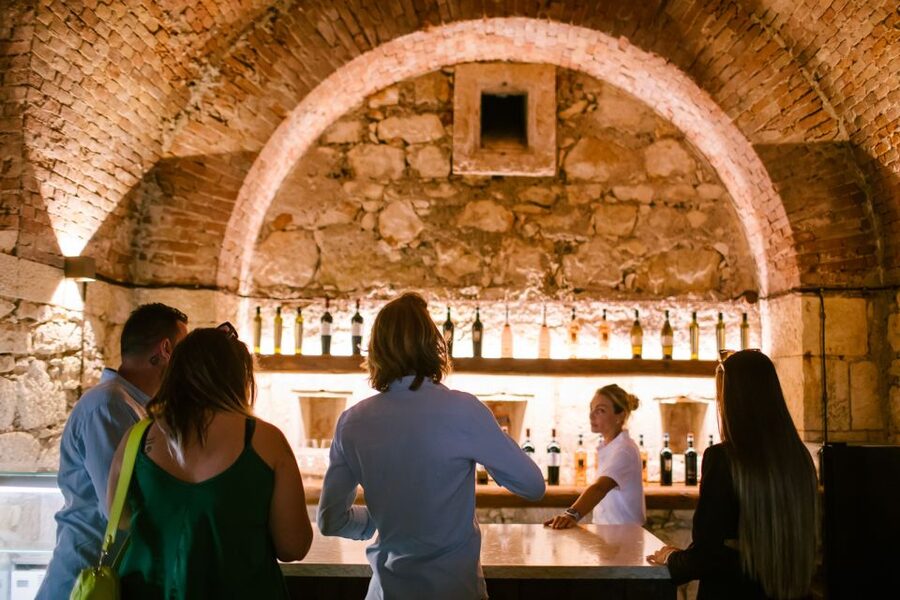 Pastrengo: Lake Garda Wine & Food Tasting in Historic Fort - Six organic wines from the Lake Garda area
