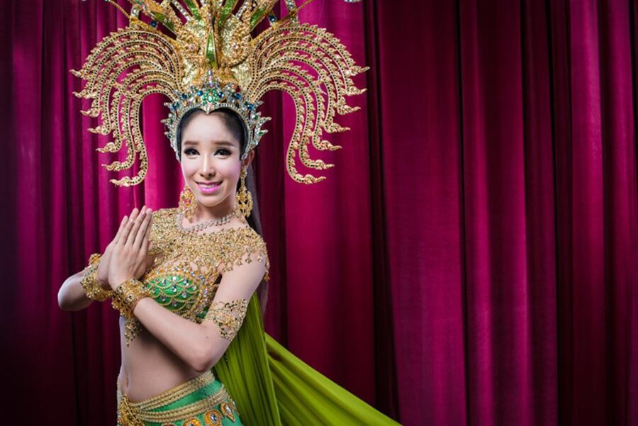 Pattaya: Alcazar Cabaret Discounted Admission Ticket - Getting to the theater from downtown Pattaya