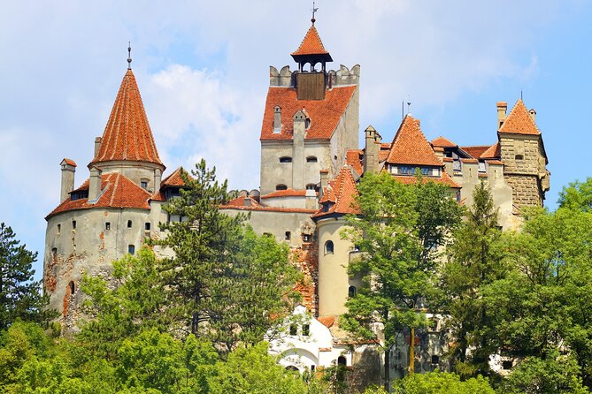 Peles Castle, Dracula Castle and Brasov old town - private tour from Bucharest - Bran Castle, the Dracula connection