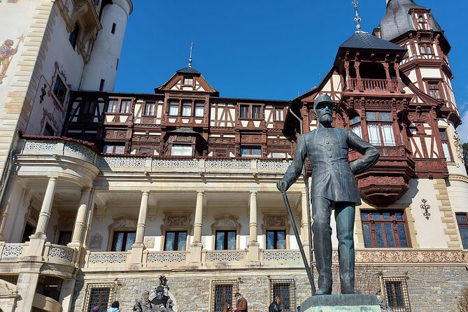 Peles Castle, Dracula Castle and Brasov old town - private tour from Bucharest - Who should book this tour?