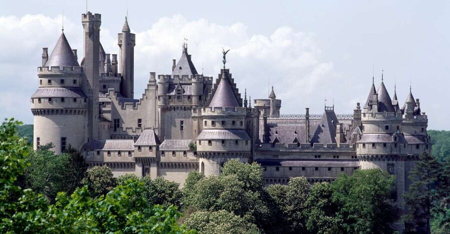 Pierrefonds: Château de Pierrefonds Entrance Ticket - The Donjon, Chapel, and Dungeons