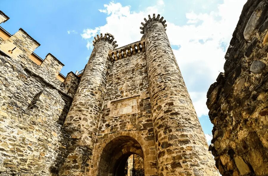 Ponferrada: Castle of the Templars Entry and Guided Tour - Key points to know before you book