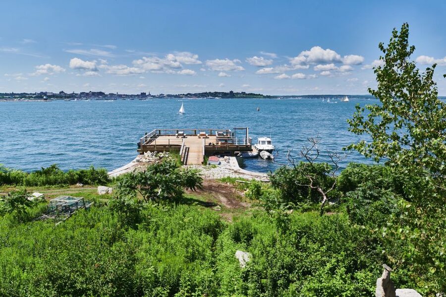 Portland: Private Island Fort Tour - Arriving at privately owned House Island