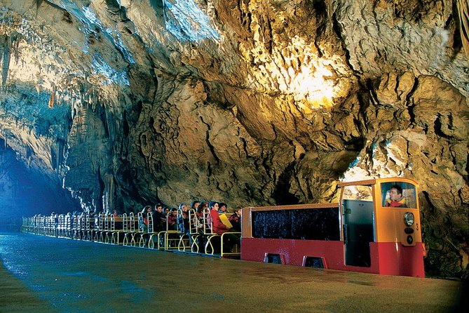 Postojna Cave & Predjama Castle from Trieste - Predjama Castle and its 123-meter cliff