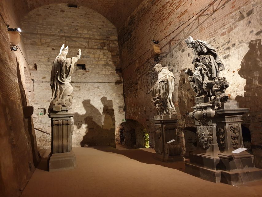 Prague: 2.5-Hour Vyšehrad Castle with Gorlice & Tickets - Guides, group size, and the value of the experience