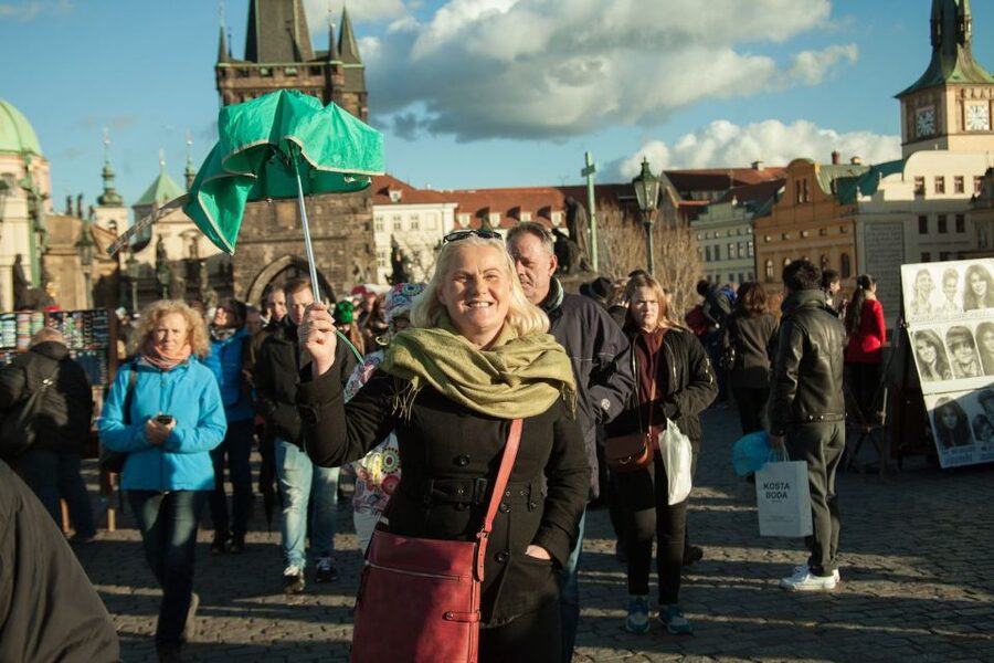 Prague: 3-Hour Old Town and Prague Castle Tour in German - Prague Castle courtyards, gardens, and Golden Lane