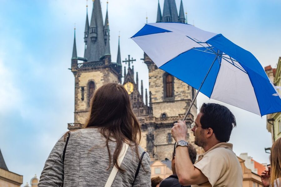 Prague: 3-Hour Walking Tour of Old Town & Prague Castle - Starting near the Astronomical Clock