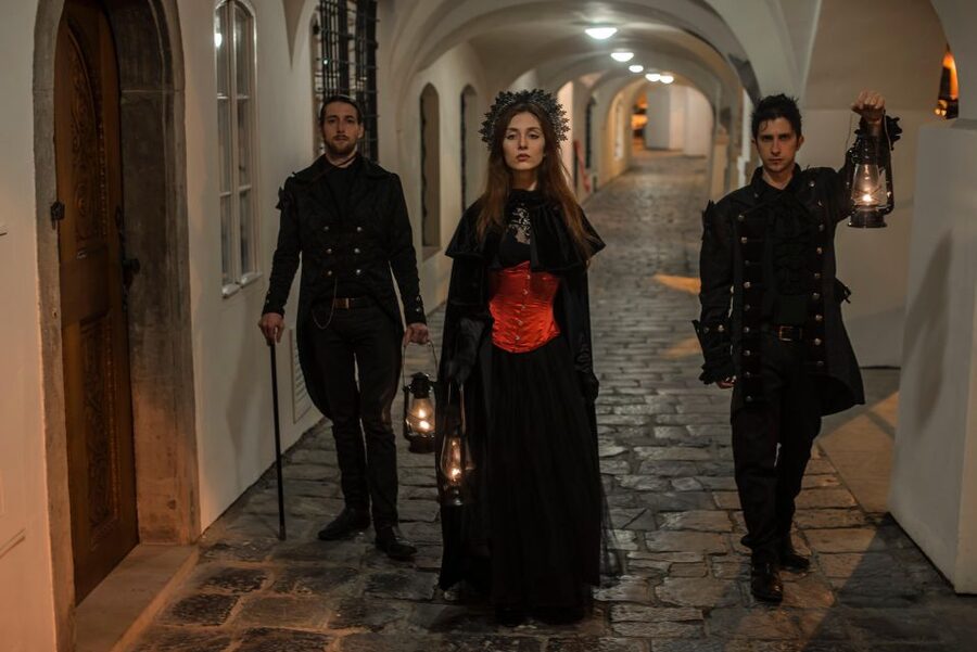 Prague: Alchemy & Mysteries Bridge and Castle Evening Tour - Key points to know before booking