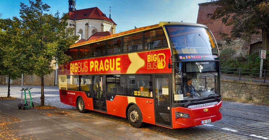 Prague: Big Bus Hop-on Hop-off, Castle Tour and River Cruise - Key points to know before you book