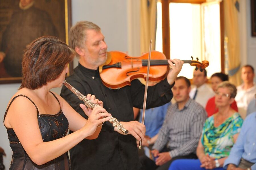Prague Castle: Midday Classical Concert at Lobkowicz Palace - The Palace Room Is Part of the Experience