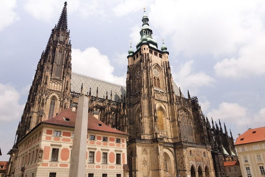 Prague: Castle, National Museum & Town Hall Tickets & Audio - Prague Castle and Circuit B