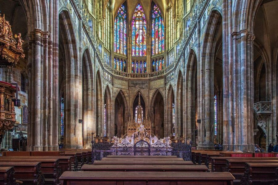 Prague Castle: Small-Group Tour with a local guide - Key things to know before you go