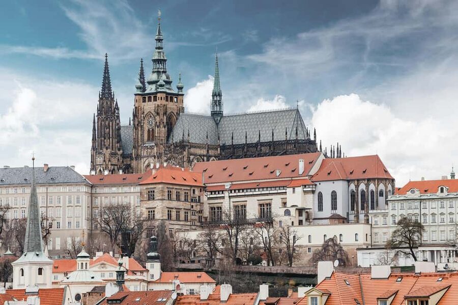Prague Castle, St. Vitus Cathedral, Royal Palace, St. George's Basilica - Why Prague Castle deserves three focused hours