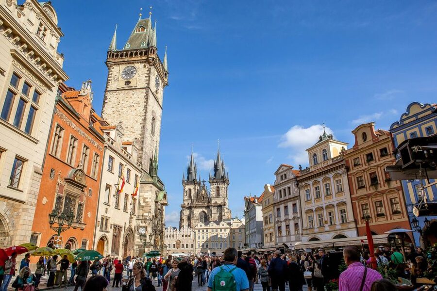 Prague Castle Tour - Understanding Prague Castle without going inside