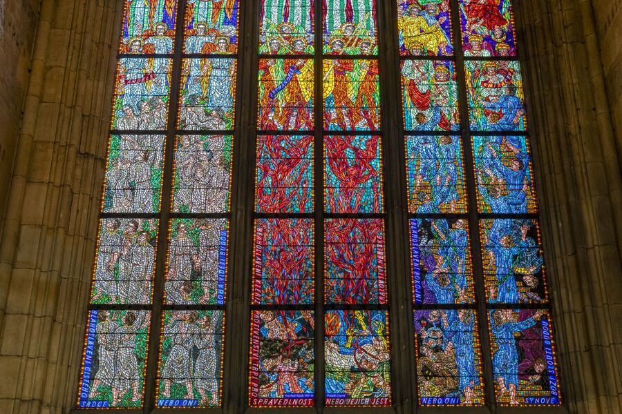 Prague: Castle Tour with Local Guide and Entry Ticket - Why a guide helps at Prague Castle