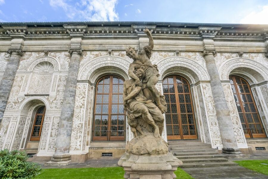 Prague: Castle Tour with Local Guide and Entry Ticket - What the 150-minute pace feels like