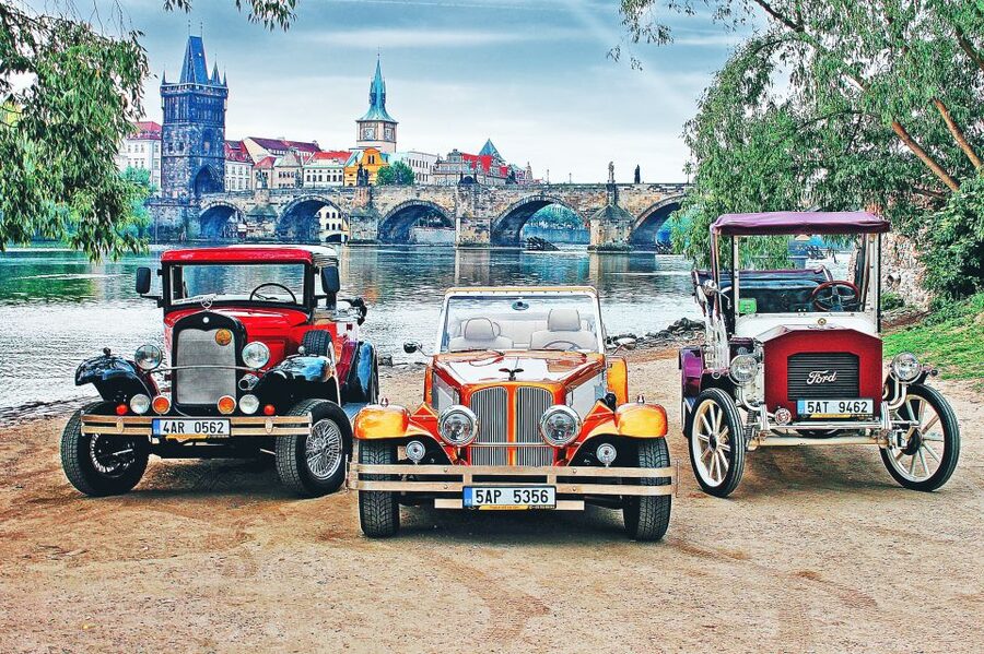 Prague: Fairytale Karlstejn Castle in Retro-Style Car - Why Karlštejn Castle matters