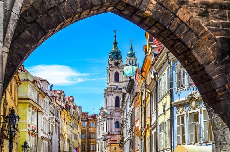 Prague: Old Town, Prague Castle & River Cruise Day Tour - Josefov and the Astronomical Clock